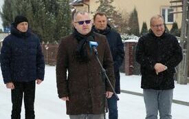 Wywiadu dla TVP 3 Kielce udziela wicestarosta Łukasz Karpiński