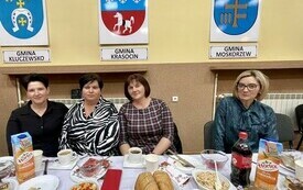 Wsp&oacute;lne zdjęcia uczestnik&oacute;w spotkania