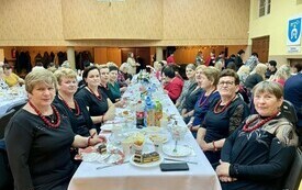 Wsp&oacute;lne zdjęcia uczestnik&oacute;w spotkania