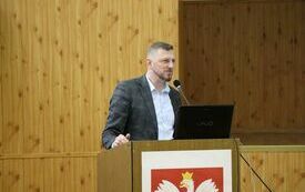 Głos zabiera dyrektor ZOZ Rafał Krupa