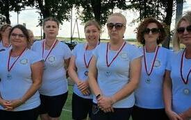 Uczestniczki Olimpiady z medalami na szyi