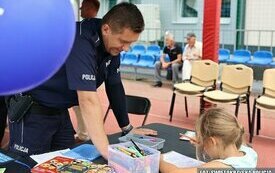 Jedno ze stoisk na Pikniku Rodzinnym Policji