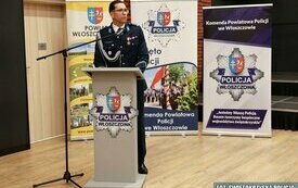 Głos przy m&oacute;wnicy zabiera zastępca Komendanta Wojew&oacute;dzkiego Policji w Kielcach mł. insp. Marcin Chatys