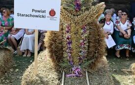 Silna delegacja z Powiatu Włoszczowskiego  na XXIV Dożynkach Wojew&oacute;dzkich w Tokarni 30