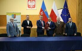 Jeszcze w tym roku włoszczowski szpital będzie miał nową karetkę  10