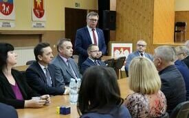Jeszcze w tym roku włoszczowski szpital będzie miał nową karetkę  16