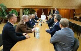 Jeszcze w tym roku włoszczowski szpital będzie miał nową karetkę  17