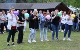 Konkurs polegający na jak najszybszym napompowaniu balona