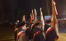 Pierwsze Powiatowe Obchody Narodowego Dnia Pamięci Żołnierzy Armii Krajowej we Włoszczowie 17