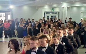W minioną sobotę maturzyście ze &bdquo;Staszica&rdquo; bawili się na studni&oacute;wce 29