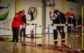 Pierwsze Powiatowe Halowe Młodzieżowe Zawody Sportowo-Pożarnicze  w Powiecie Włoszczowskim 5