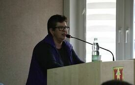 Przy m&oacute;wnicy głos zabiera była sołtys Gościencina