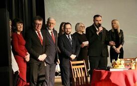 Jeden z nauczycieli historii w I LO we Włoszczowie przedstawia wyniki konkursu
