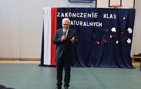 Głos zabiera Dyrektor Zespołu Szk&oacute;ł nr 2 we Włoszczowie Marek Ledwoch