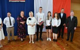 Uczniowie zakończyli rok szkolny  17