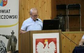 Z XIX sesji Rady Powiatu Włoszczowskiego 9
