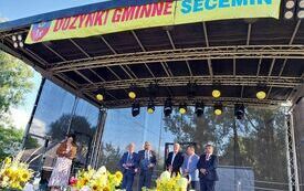 Powiat Włoszczowski na Dożynkach Gminnych w Seceminie 45