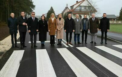 Zdjęcie do Kolejne dwie drogi na terenie gminy Kluczewsko zyskały nową jakość