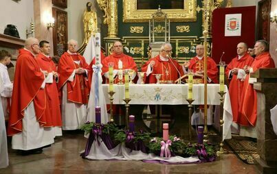 Zdjęcie do Uczczono 40. Rocznicę Obrony Krzyży w Zespole Szk&oacute;ł Zawodowych we Włoszczowie