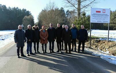 Zdjęcie do Wyremontowano niemal 2 km drogi powiatowej w gminie Secemin, uszkodzonej przez deszcz nawalny
