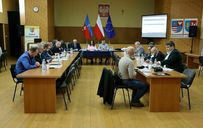 Zdjęcie do Z XIII sesji Rady Powiatu Włoszczowskiego