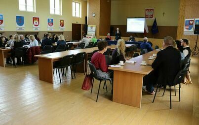 Zdjęcie do Narada dotycząca tworzenia arkuszy organizacyjnych szk&oacute;ł i plac&oacute;wek oświatowych w Powiecie Włoszczowskim