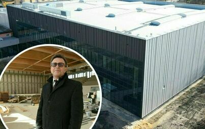 Zdjęcie do Hala sportowa przy I Liceum Og&oacute;lnokształcącym we Włoszczowie jest imponująca! Zakończenie prac już w tym roku. Zobaczcie zdjęcia z drona.