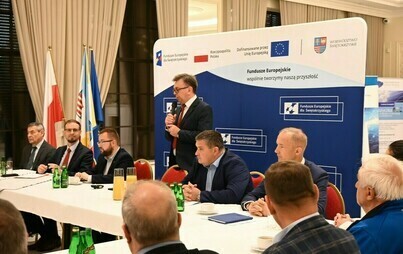 Zdjęcie do Rozmowy na temat rozwoju regionalnego z przedsiębiorcami i samorządowcami z powiatu włoszczowskiego