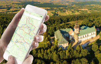 Zdjęcie do Zwiedzasz wojew&oacute;dztwo świętokrzyskie? Skorzystaj z platformy i aplikacji mobilnej &bdquo;Świętokrzyskie szlaki turystyczne&rdquo;
