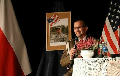 Zdjęcie do Niezwykła historia pochodzącego z Oleszna żołnierza &ndash; Karola Cierpicy  opowiedziana w filmie dokumentalnym i w książce 
