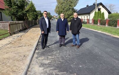 Zdjęcie do Wizytowano realizowane inwestycje na terenie gminy Secemin i Radk&oacute;w