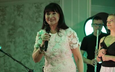 Zdjęcie do Wspaniały koncert Krystyny Giżowskiej z okazji Dnia Kobiet
