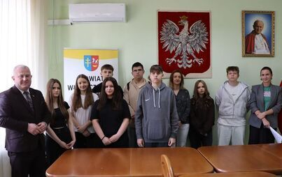 Zdjęcie do Wyjątkowa lekcja  o ochronie środowiska w Starostwie Powiatowym we Włoszczowie