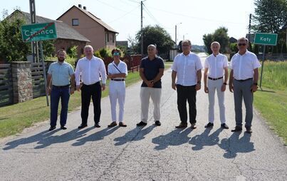 Zdjęcie do Jeszcze w tym roku Powiat przebuduje blisko 1,9 km drogi  na odcinku Czarnca - Kąty