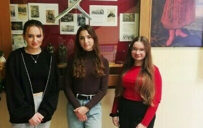 Zdjęcie do Drugie i trzecie miejsce oraz wyr&oacute;żnienie dla uczennic z &bdquo;Czarnieckiego&rdquo; w Og&oacute;lnopolskim Konkursie Plastycznym ,,Mikołaj Kopernik z sercem&rdquo;