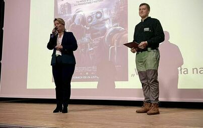Zdjęcie do Konferencja i film pt.: &bdquo;W nich cała nadzieja&rdquo; dla młodzieży z powiatu włoszczowskiego