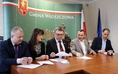 Zdjęcie do Powiat rozbuduje drogę w Motycznie z pomącą środk&oacute;w  z Rządowego Funduszu Rozwoju Dr&oacute;g i dotacji Gminy Włoszczowa 