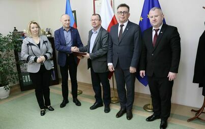 Zdjęcie do Powiat Włoszczowski rozbuduje niemal 3 kilometry drogi w Motycznie