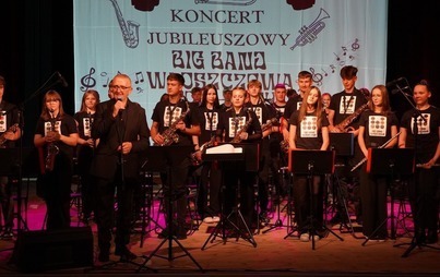 Zdjęcie do Jubileuszowy koncert Big Bandu Włoszczowa